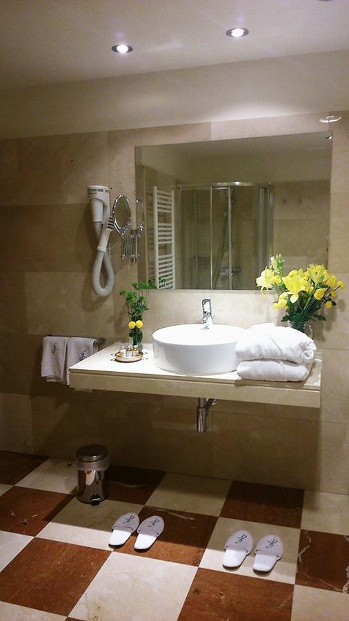 Hotel Garelos بيتانزوس المظهر الخارجي الصورة