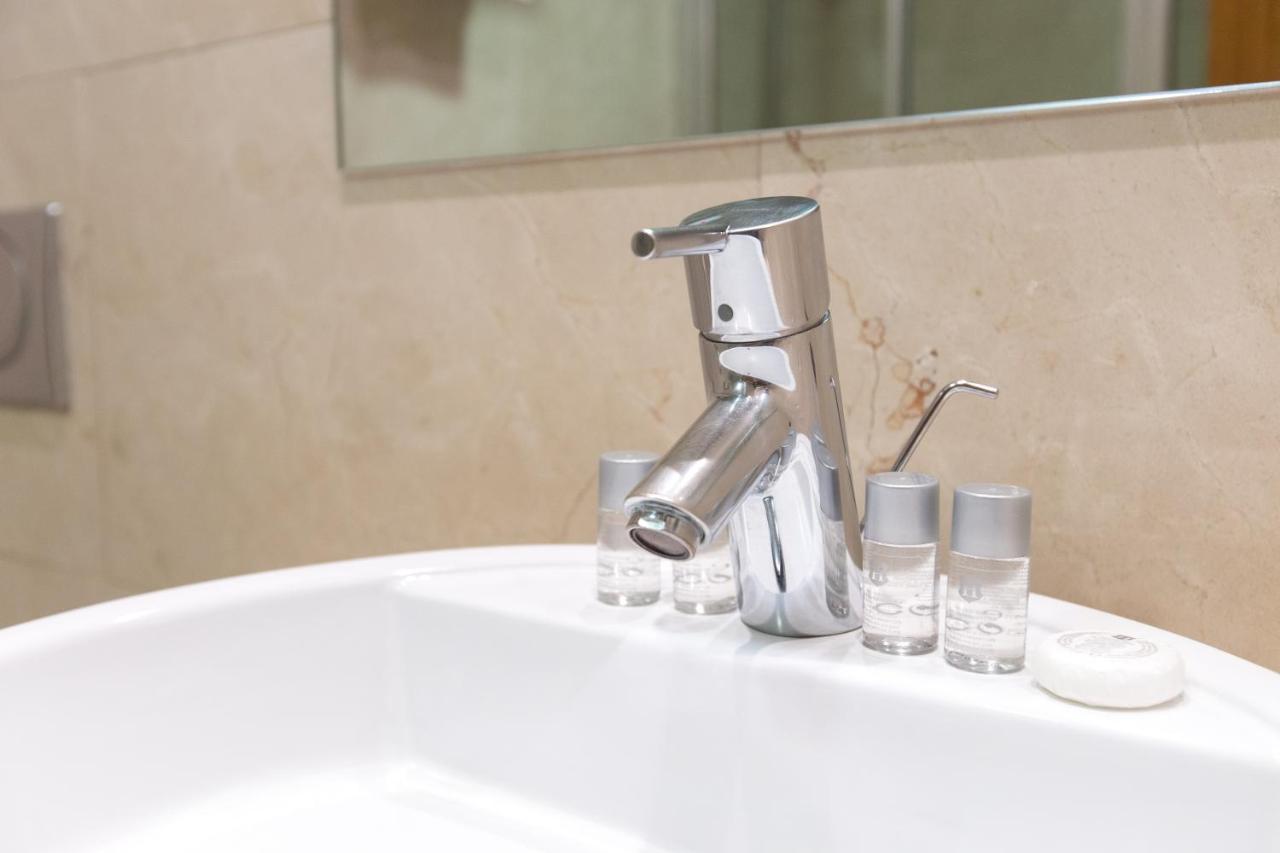 Hotel Garelos بيتانزوس المظهر الخارجي الصورة