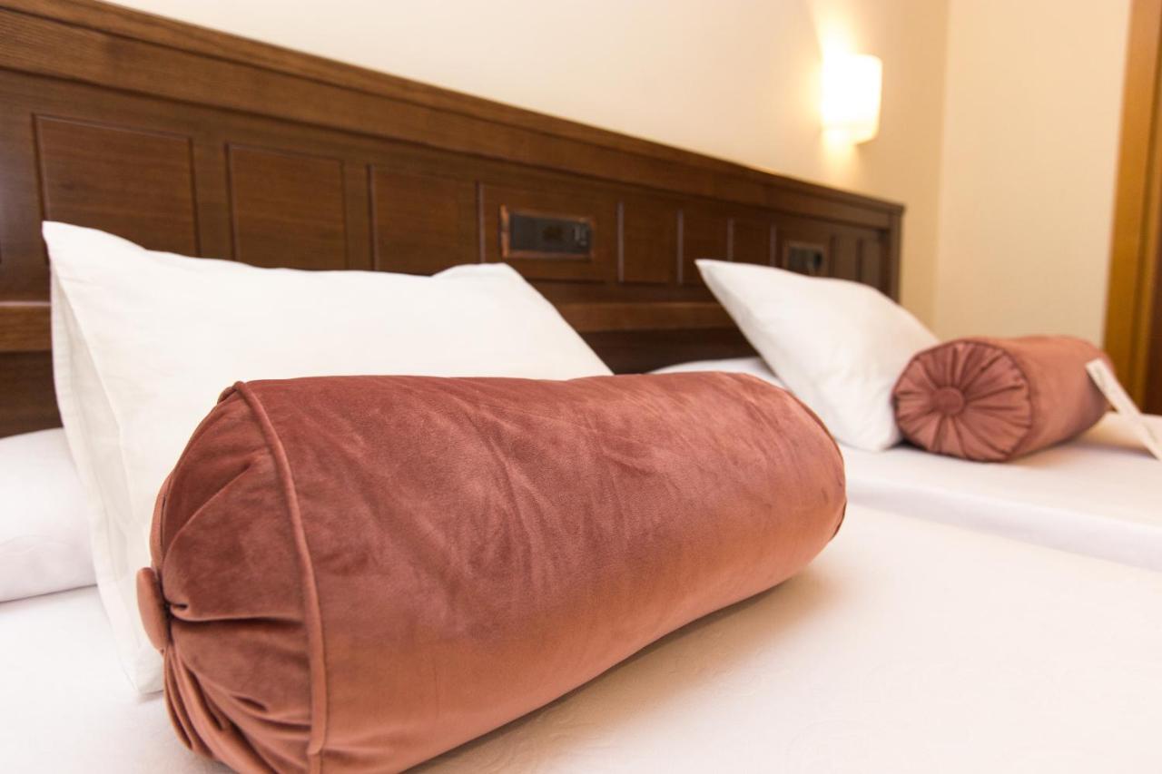 Hotel Garelos بيتانزوس المظهر الخارجي الصورة