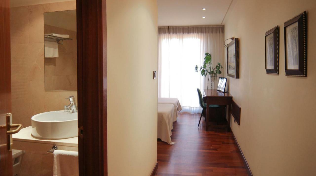 Hotel Garelos بيتانزوس المظهر الخارجي الصورة